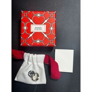 Alexander McQueen NIB‎ Alphabet Skull Sneaker Charm Gold Color "Letter O"